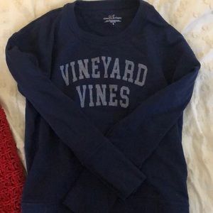 vineyard vines crew neck!